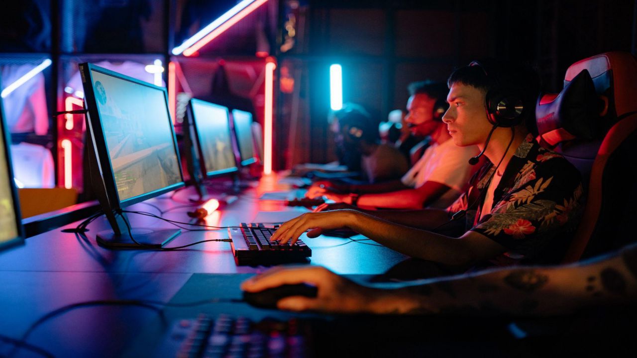 The Rise of E-Sports - Exploring the Impact on Students' Engagement and Skill Development